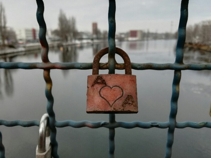 Street Photo of a lock with a heart on bridge in Berlin Treptow - by Stefan Klenke